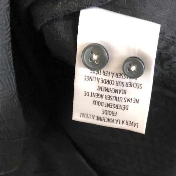 Robert Graham Casual Black Button Down Classic Fit - Picture 6 of 8